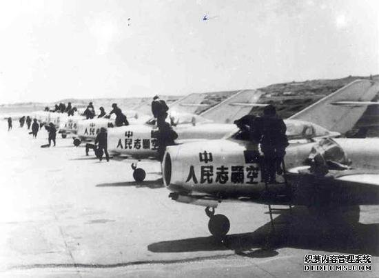 1951年的今天中国空军一战成名 首次行动就击伤